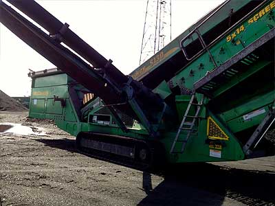 McCloskey S130 screener on site (4)